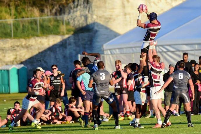 Kutztown vs Bermuda in 2017 Ariel Re Bermuda Intl 7s Lineout